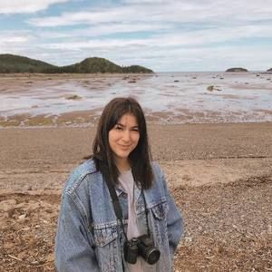 Meet your Posher, Jasmine